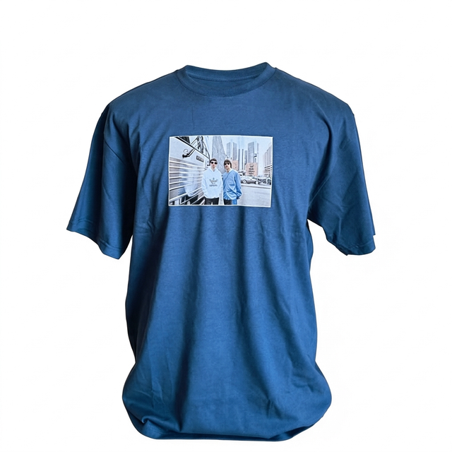 Oasis Live 25' - Detroit bus photo Tshirt
