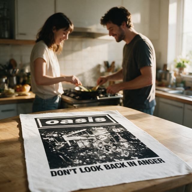 Oasis Live 25' - Tea Towel Dont look back in anger
